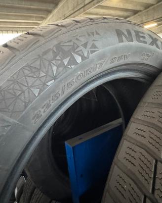 Gomme invernali Nexen 225/5R17