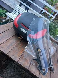 Bauletto Givi + parabrezza kymco 250