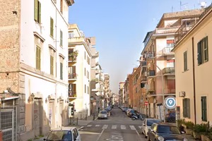 TOR PIGNATTARA CAMERA AD USO CONDIVISO