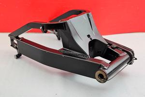 FORCELLONE POSTERIORE SUZUKI GSXR 600 2004 2005 GS