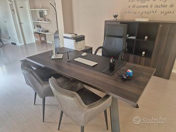 arredamento pregiato per ufficio 