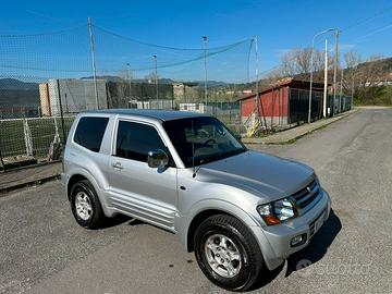MITSUBISHI PAJERO 3.2 DI-D AUTOVETTURA  3 PORTE