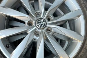 Set 4 ruote complete con cerchi originali VW