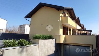 PORZIONE DI BIFAMILIARE A LONATE POZZOLO