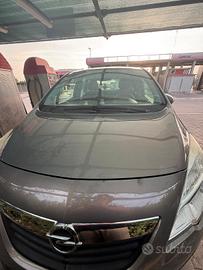 Opel Meriva anno 2011in perfette condizioni 