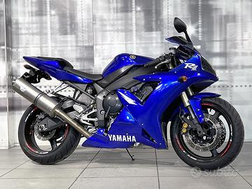 Yamaha YZF R1