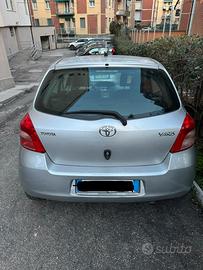 Toyota yaris 2009