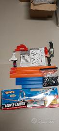 pista hotwheels più  10 macchinine