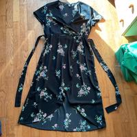 Vestito incrociato floreale H&M