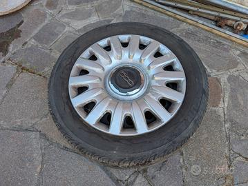 4 Gomme, cerchio e copricerchio 205 55 16 per 500L