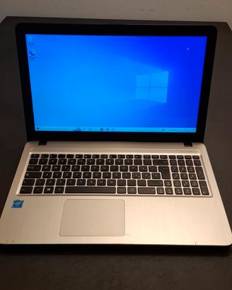 ASUS X540S – 15,6" – 4 GB RAM – 500 GB HDD
