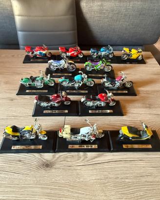 Modellini moto Maisto scala 1:18