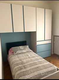 Vendiamo camera con letto singolo e materasso