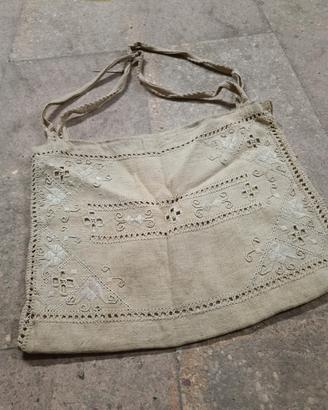 borsa vintage ricamata a mano