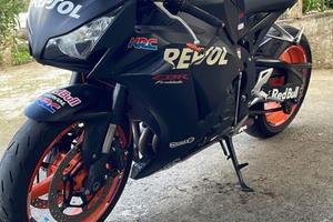 Honda cbr 1000rr