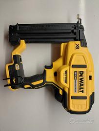 Groppinatrice DeWalt DCN860NT