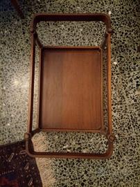 tavolino con rotelle da salotto o porta liquori