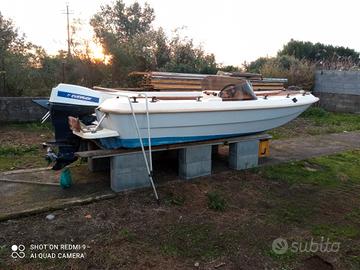 barca a motore 5 metri
