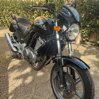 CB 500f del 2005 a CARBURATORE