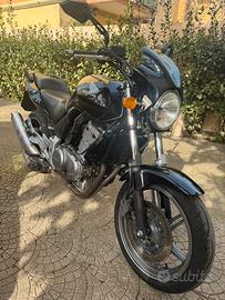 CB 500f del 2005 a CARBURATORE