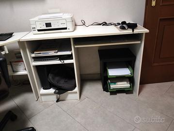 Tavolo per PC bianco