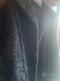 Pelliccia Swakara nera