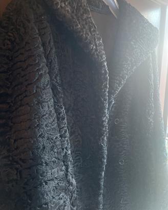 Pelliccia Swakara nera