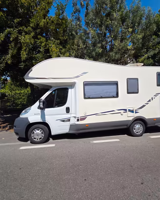 CAMPER MANSARDATO PRONTO PER VACANZE !!!