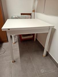 tavolo bianco