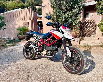 Ducati Hypermotard 1100