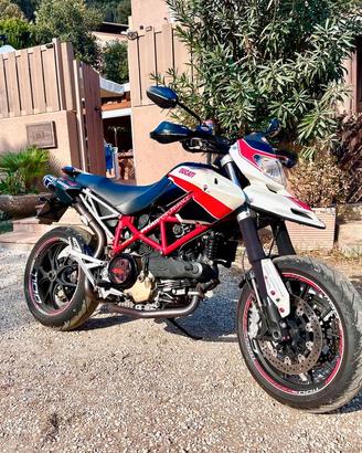Ducati Hypermotard 1100S