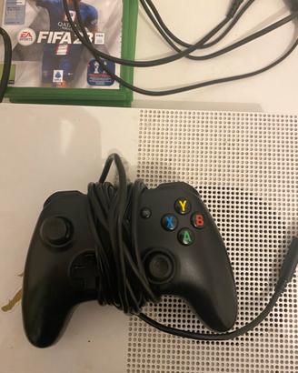 Xbox one s + tre giochi + controller