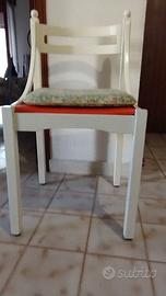 Tavolo e 3 sedie in legno