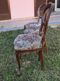 Sedie vintage imbottite a fiori