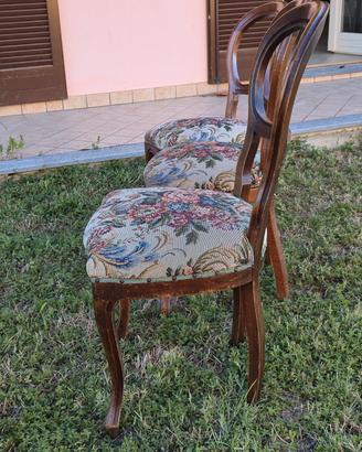 Sedie vintage imbottite a fiori