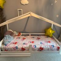 Lettino legno di pino a casetta