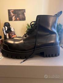 Scarpe Balenciaga stivaletti Combat originali