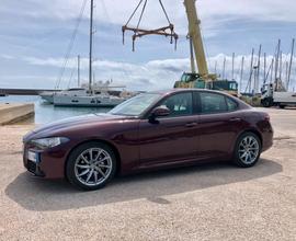 Alfa Romeo Giulia 2.2 Turbodiesel 150 CV AT8