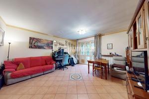 TRILOCALE DOPPI SERVIZI CON GIARDINO, TERRAZZO E B