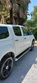  Isuzu d max