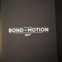 Libro da collezione BOND in MOTION