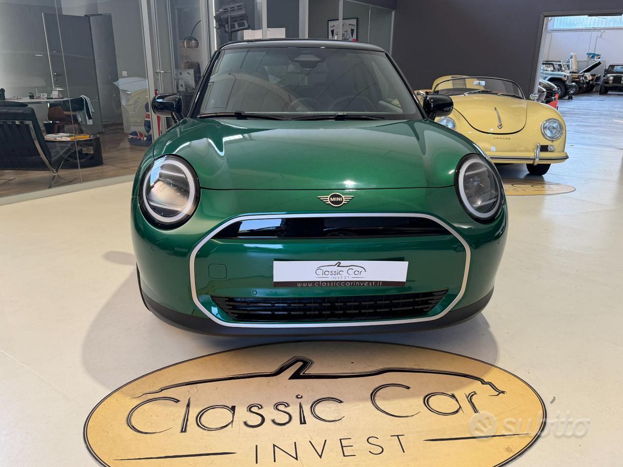 MINI COOPER E Favorite British Racing Green 40.7 kWh 184ch - Toit panoramique - Cuir - Carplay - 8 900 km