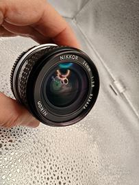 Nikon 24mm f/2.8 AI (LEGGI)