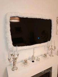  Cornice elastica in peluche bianco per TV o Specc