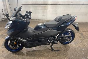 Tmax 560