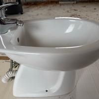 Bidet ceramica completo – ristrutturazione bagno