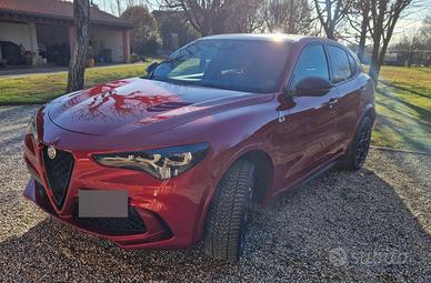 2.9 V6 Quadrifoglio Q4 520cv auto - AKRAPOVIC 