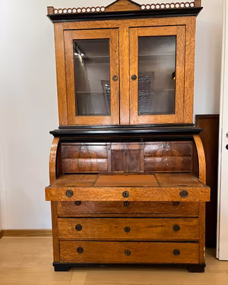 Libreria-credenza Biedermeier da restaurare