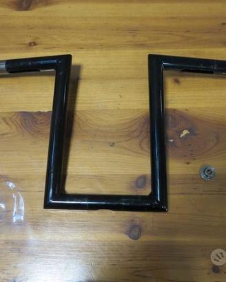 Manubrio Z-bar per moto custom