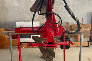 Aratro monovomere reversibile